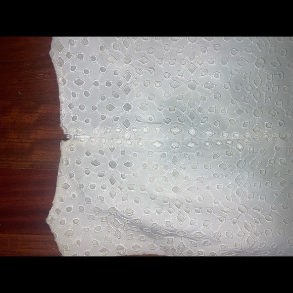 Express White Sleeveless Blouse - Picture 9 of 11